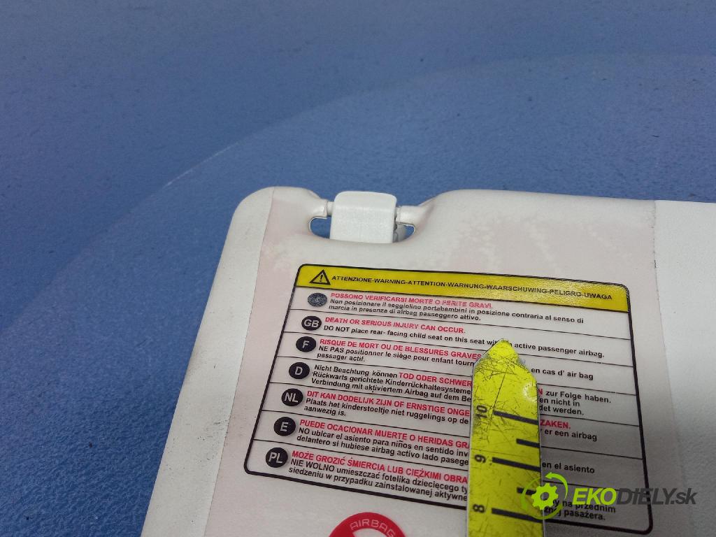 Fiat Punto 2009 kryt slnečná clona