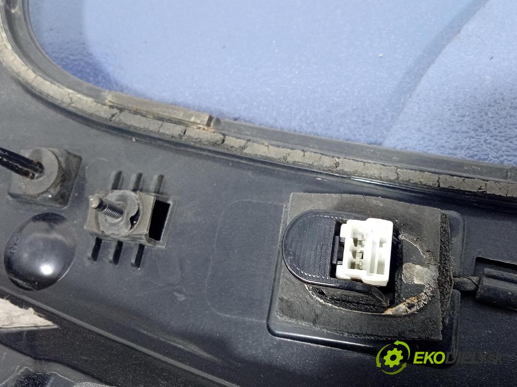 Jeep Grand Cherokee 2014 Spoiler: 1VN50TRMA