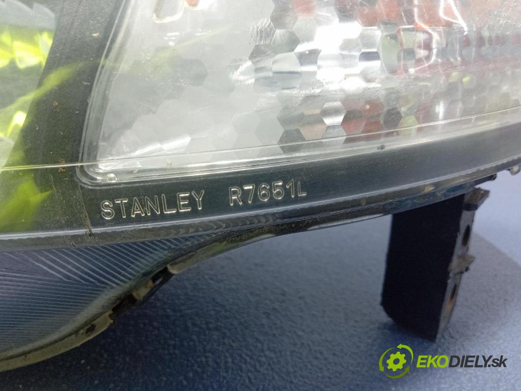Honda Hr-v 2004 Reflektor: Vľavo: R7651L