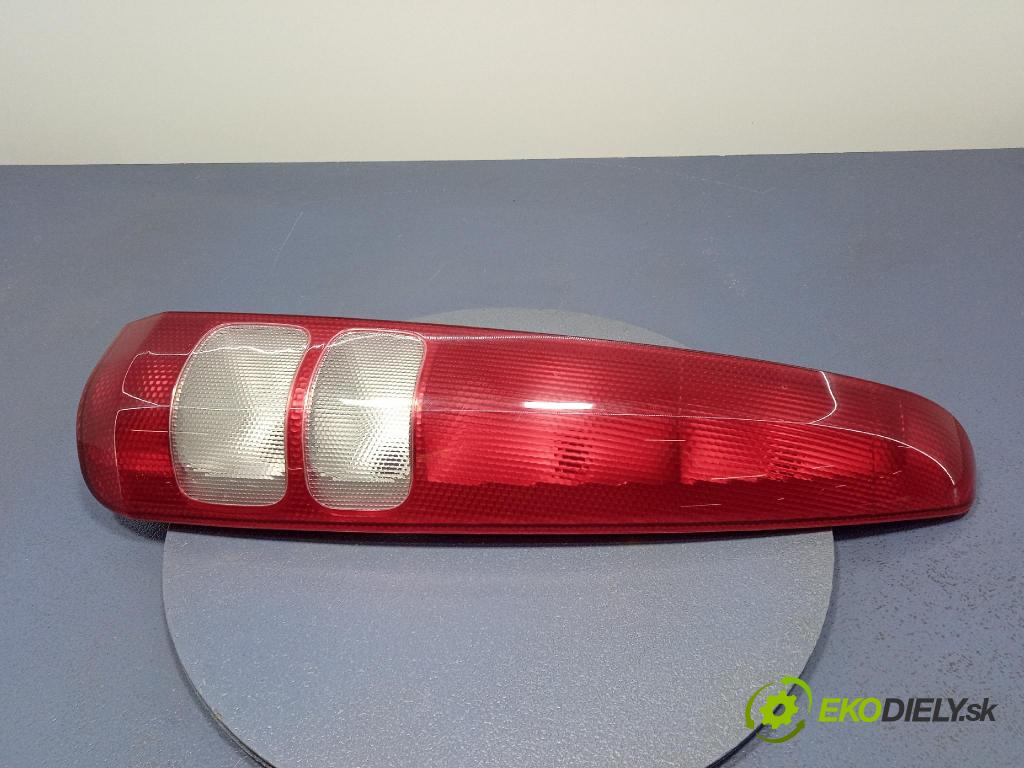 Honda Hr-v 2004 svetlo / reflektor zad Prava: Vonkajsia: P0003R