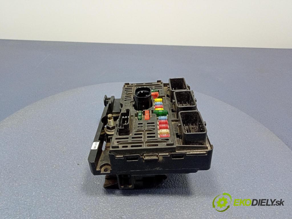 Peugeot 407 2007 skrinka Poistky: 9661682580