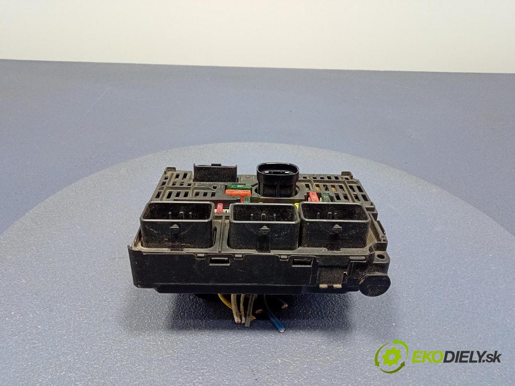 Peugeot 407 2007 skrinka Poistky: 9661682580