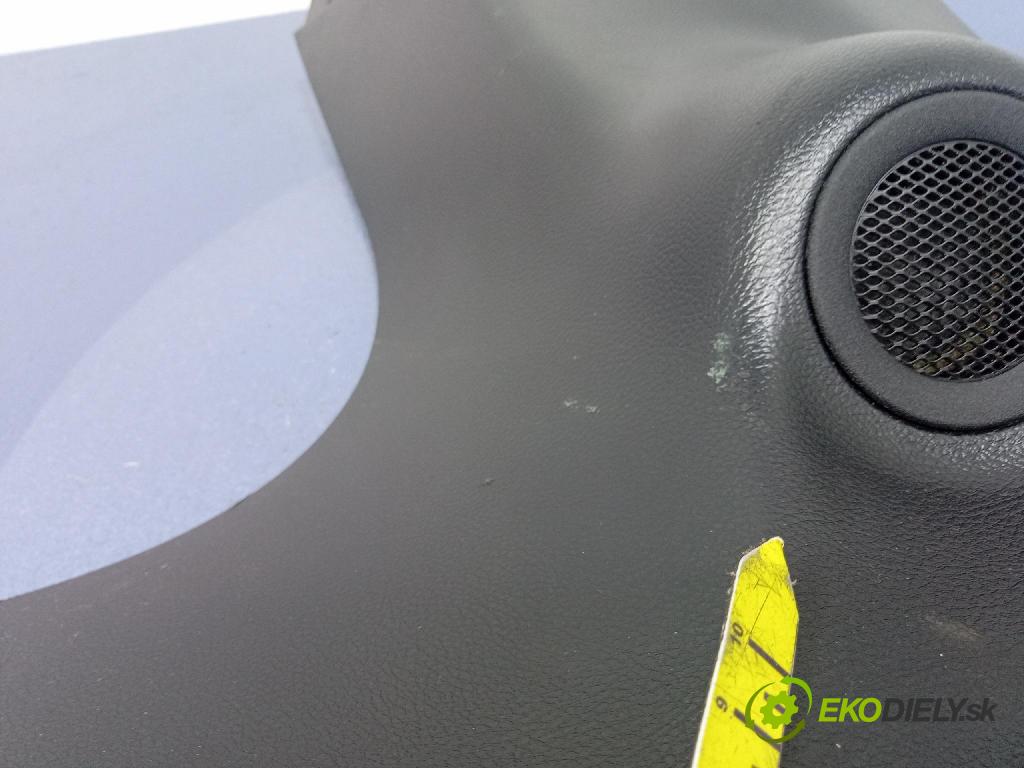 Jeep Grand Cherokee 2014 kryt Plast: Interiéry: 10GG60TRMA