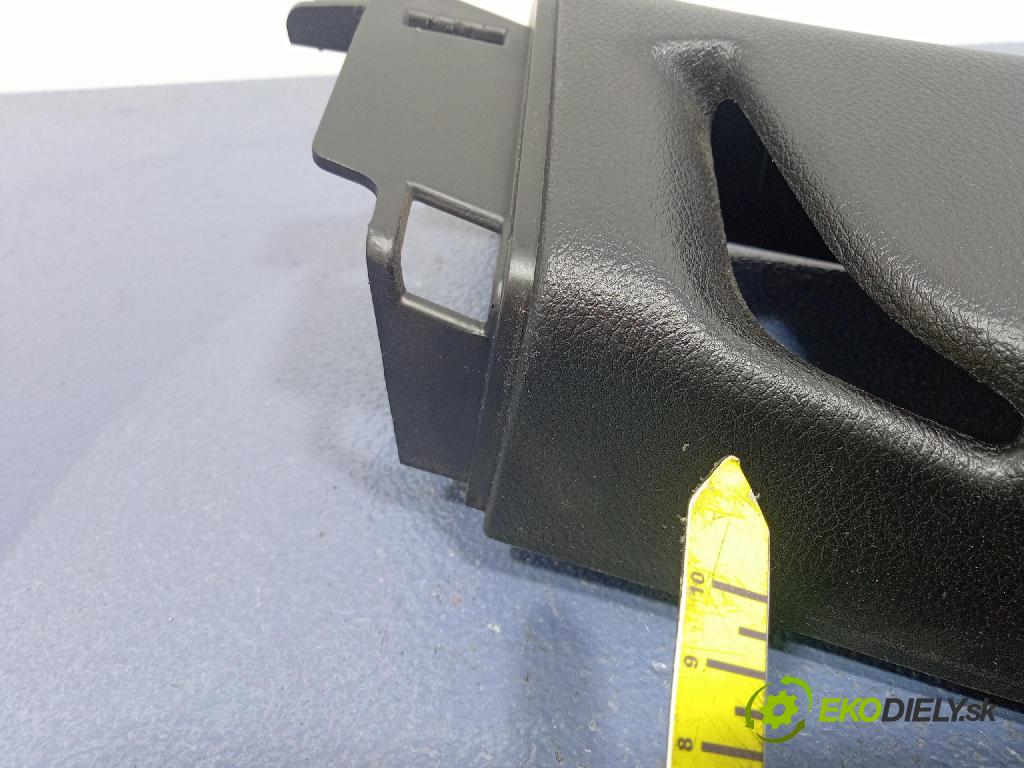 Jeep Grand Cherokee 2014 kryt Plast: Interiéry: 1GP03TRMAC