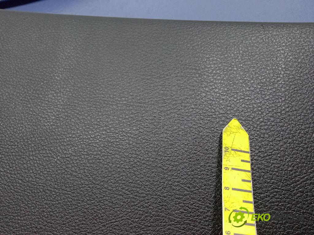 Jeep Grand Cherokee 2014 kryt Plast: Interiéry: 1GG49DX9AE