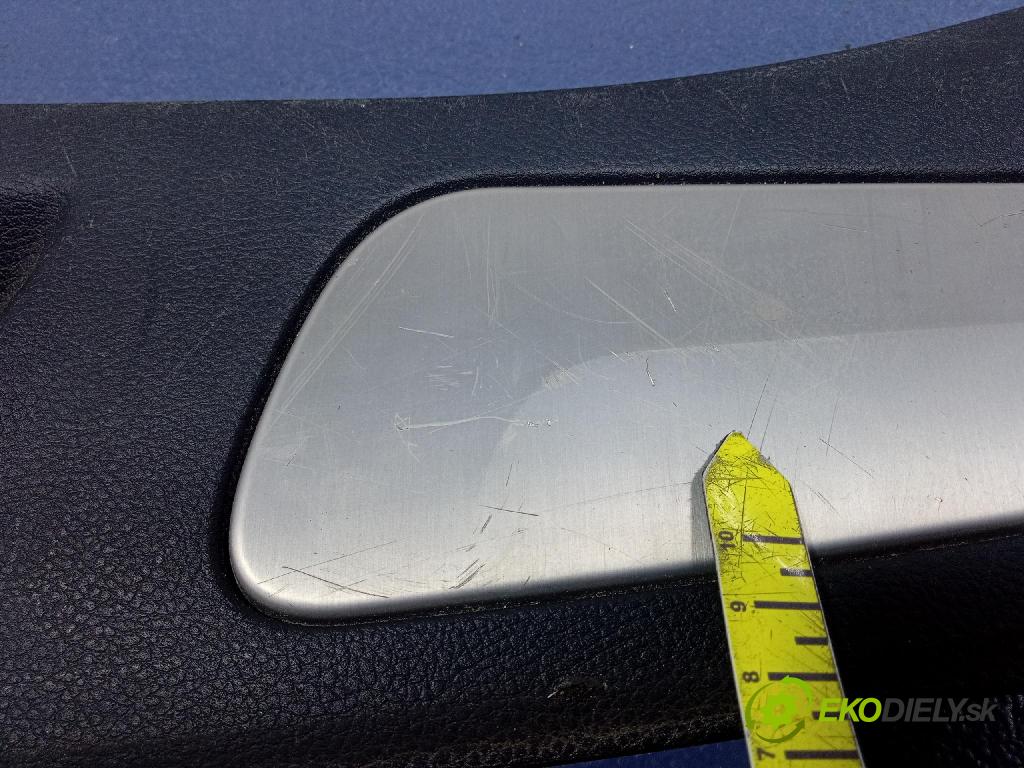 Jeep Grand Cherokee 2014 lišta kufra: I01049060BLR