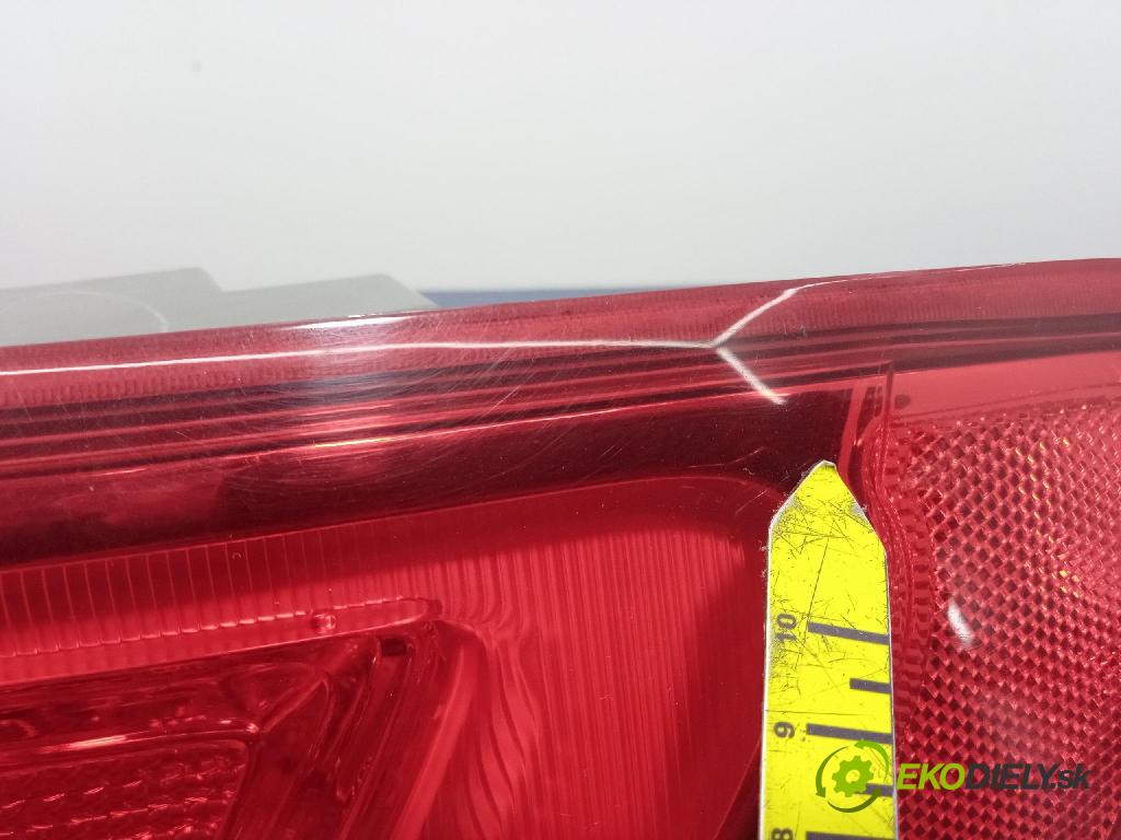 Jeep Grand Cherokee 2014 svetlo / reflektor zad Prava: Vonkajsia: 68110000AC