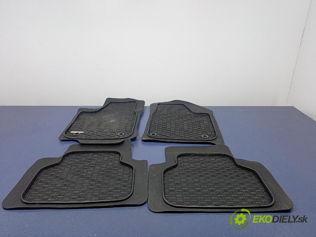 Jeep Grand Cherokee 2014 koberec do auta