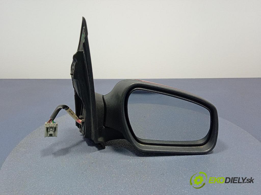 Ford Focus 2005 zrkadlo pravé
