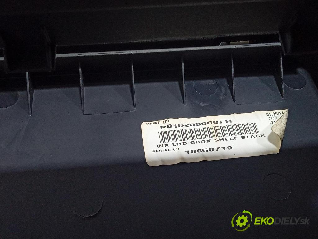 Jeep Grand Cherokee 2014 kokpit,pristrojová doska