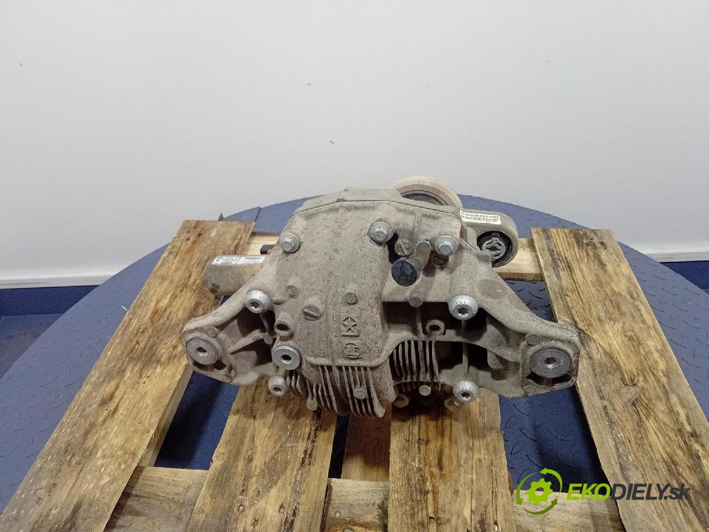 Jeep Grand Cherokee 2014 Most: Zadný: 68184737AB
