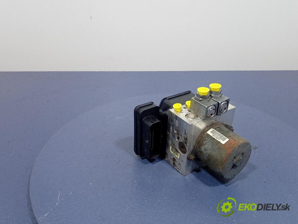 Jeep Grand Cherokee 2014 čerpadlo ABS x 68207920AF