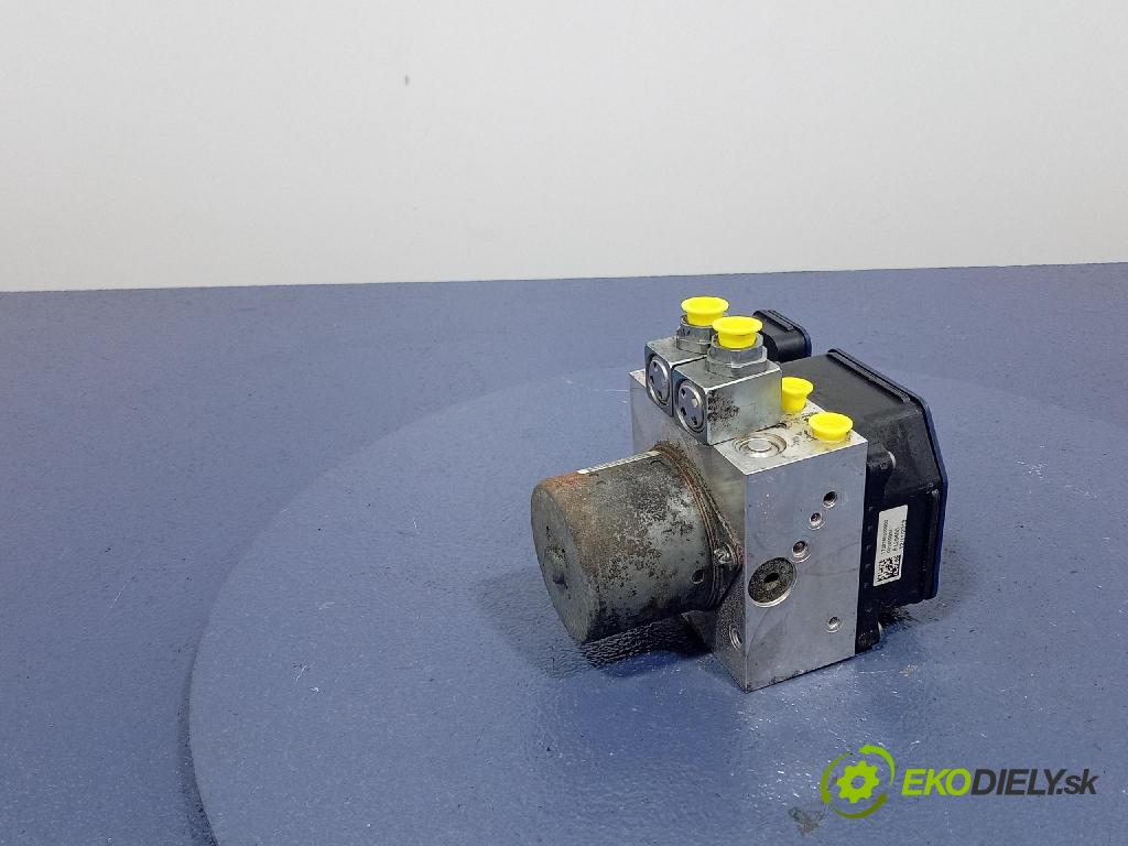 Jeep Grand Cherokee 2014 čerpadlo ABS x 68207920AF