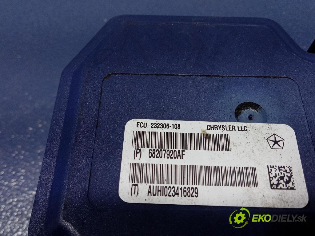 Jeep Grand Cherokee 2014 čerpadlo ABS x 68207920AF