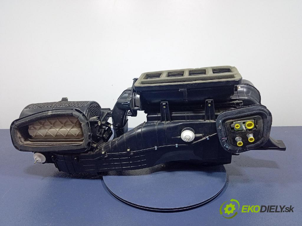 Jeep Grand Cherokee 2014 radiator 7152060