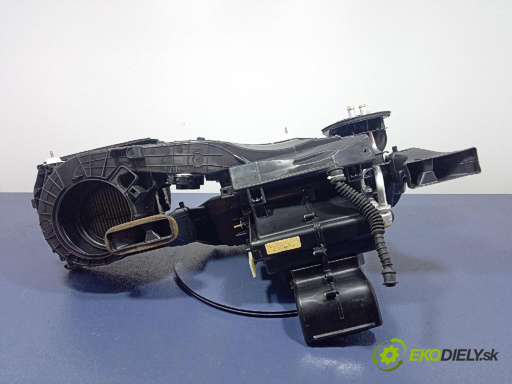 Jeep Grand Cherokee 2014 radiator 7152060