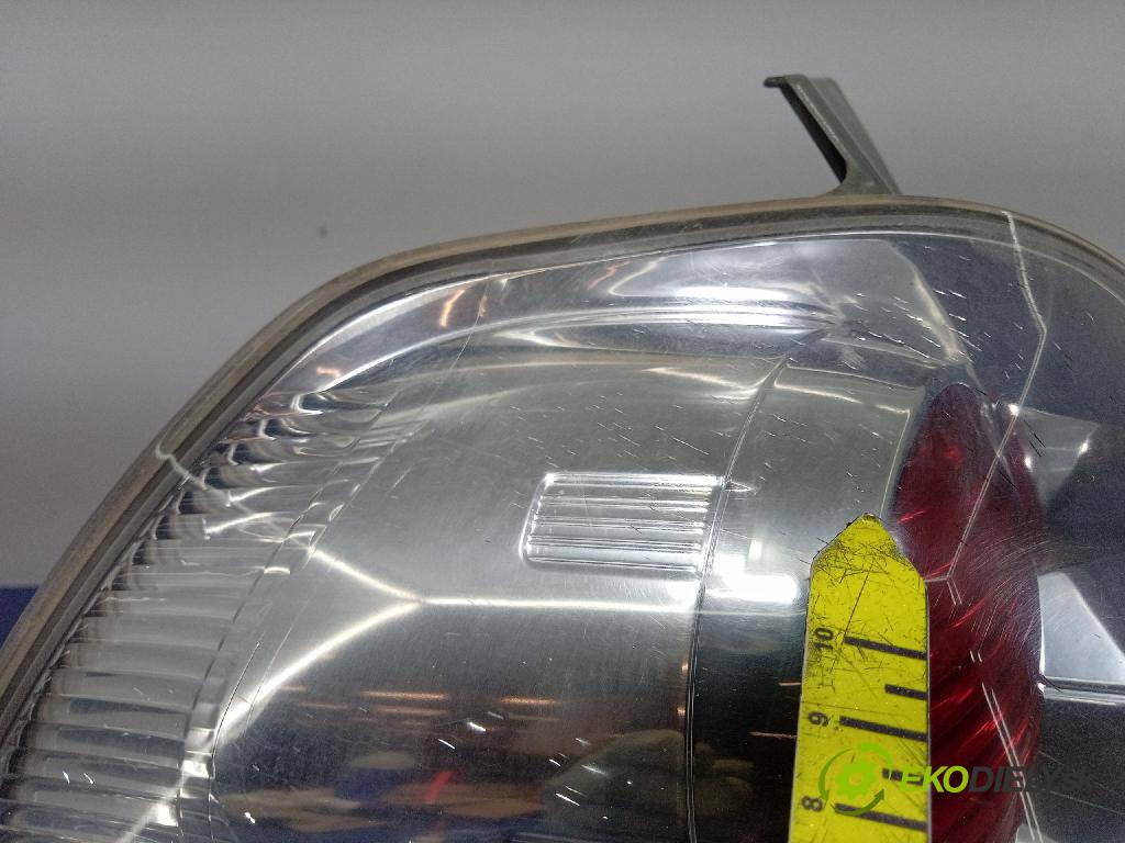 Toyota Corolla verso 2008 svetlo / reflektor zad ľavá Vonkajsia: