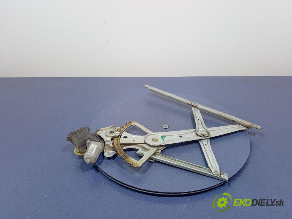 Toyota Corolla verso 2008 mechanizmus okna Okná: Predné v pravo: 69810-0F010