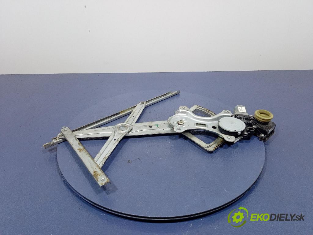 Toyota Corolla verso 2008 mechanizmus okna Okná: Predné Vľavo: 69820-0F010