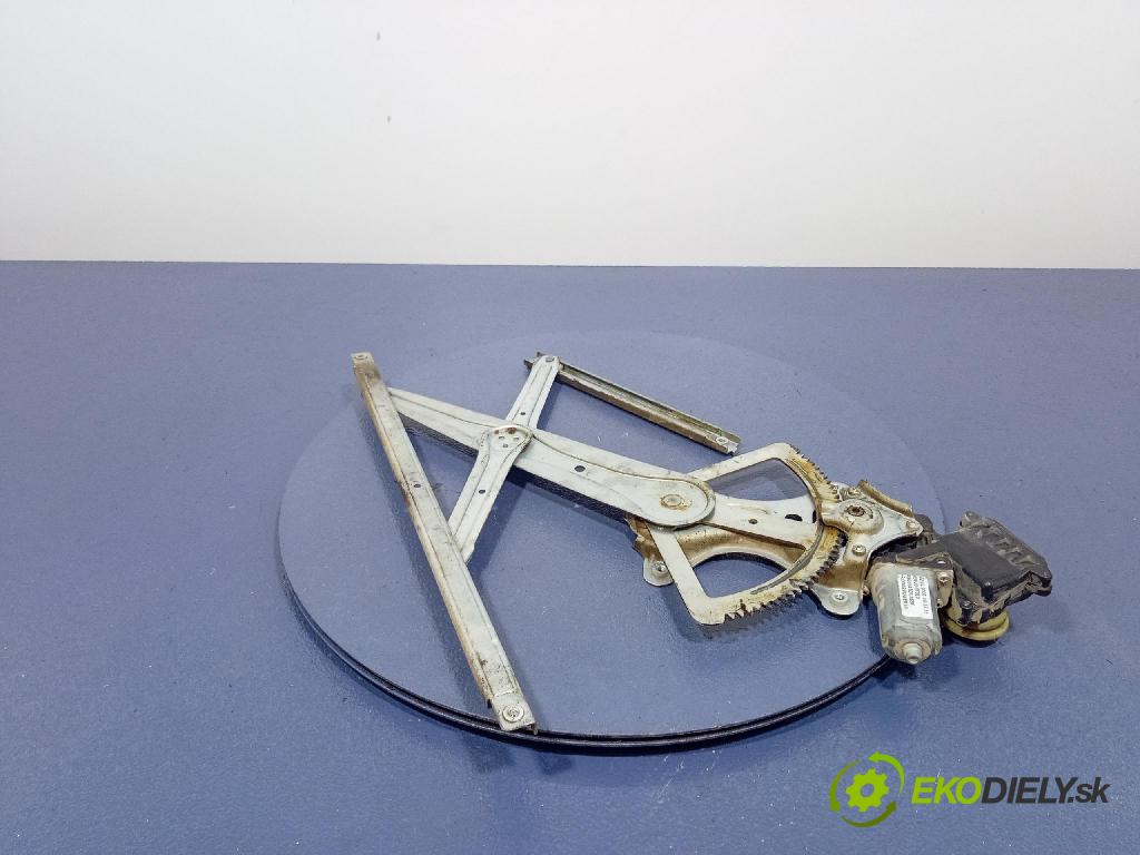Toyota Corolla verso 2008 mechanizmus okna Okná: Predné Vľavo: 69820-0F010