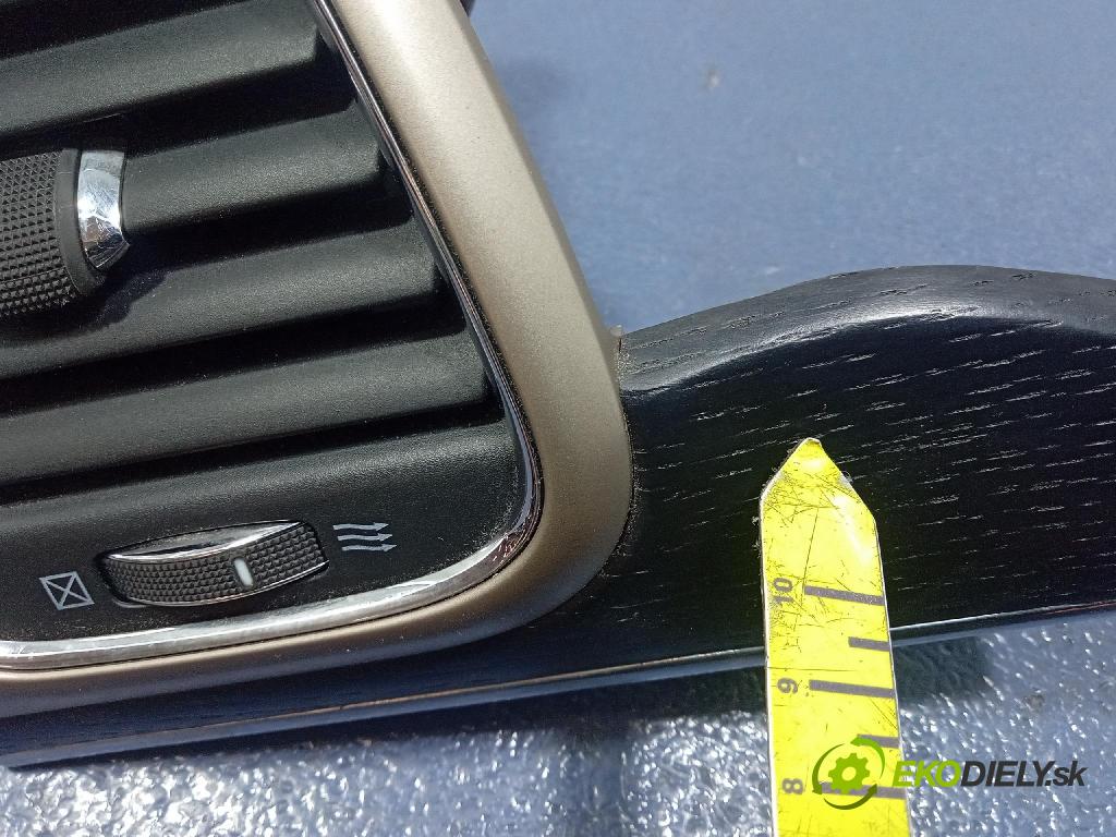 Jeep Grand Cherokee 2014 GRIDS: Prúd vzduchu: Vzduch: 00007406