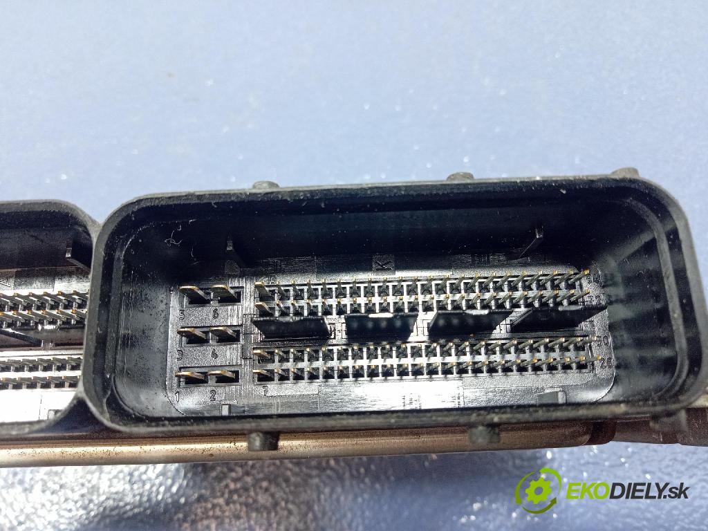 Jeep Grand Cherokee 2014 řídící jednotka Motor: 05150767AC