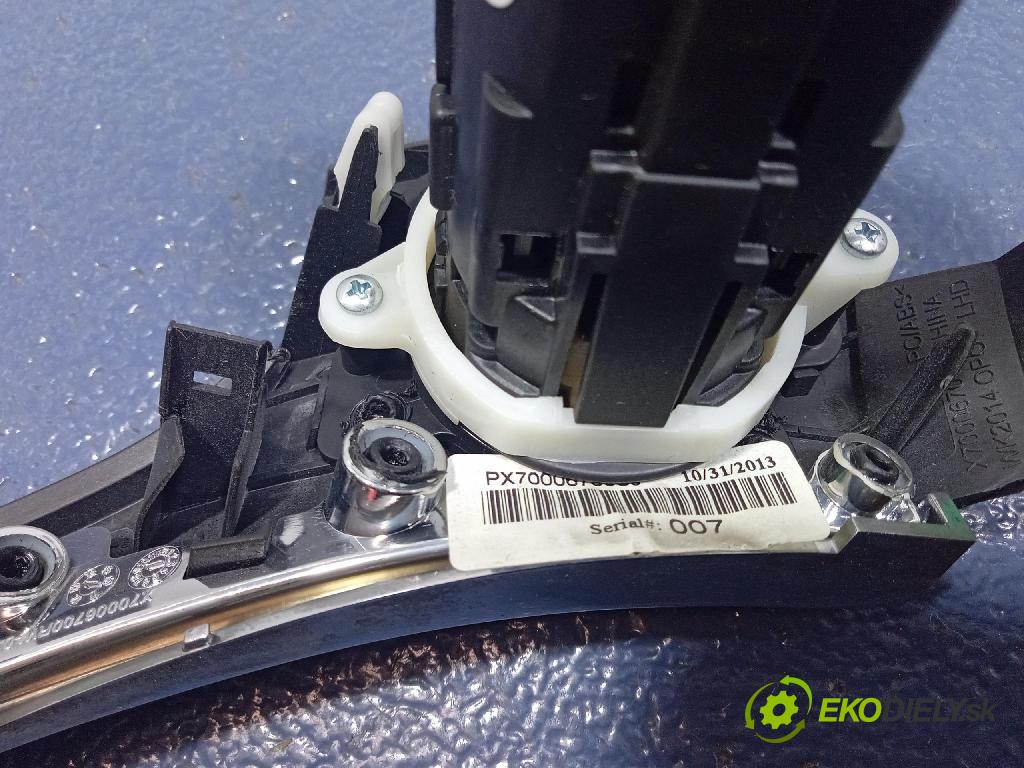 Jeep Grand Cherokee 2014 prepínač Start/Stop 68207000AB