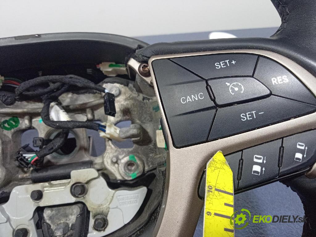Jeep Grand Cherokee 2014 volant