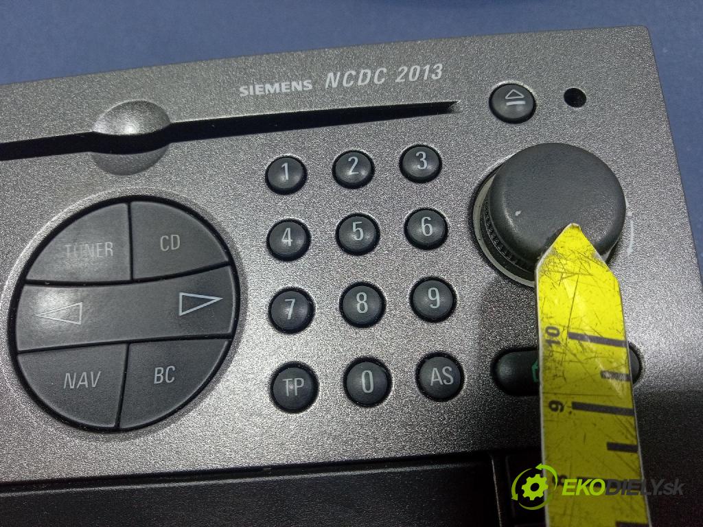 Opel Vectra 2002 Radio I Navigácia: 24441241