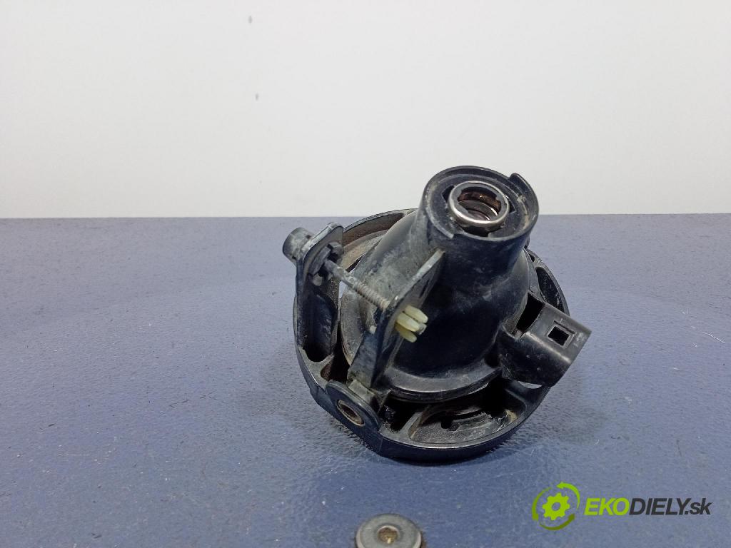 Jeep Grand Cherokee 2014 Halogen v pravo: 1311002A