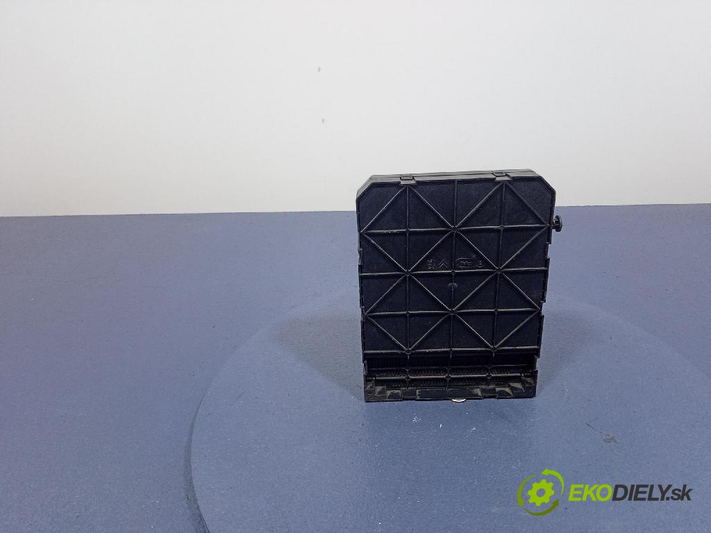 Citroen C2 2007 skrinka Poistky: 9664156780