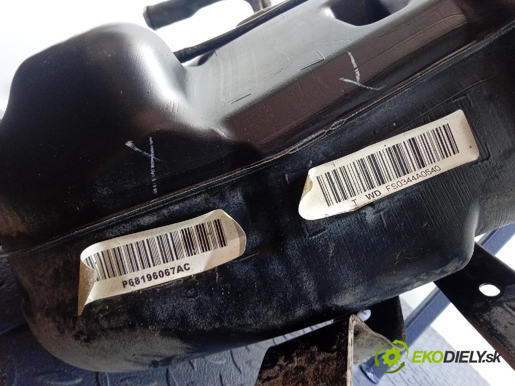 Jeep Grand Cherokee 2014 Nádrž: paliva 04578786AI