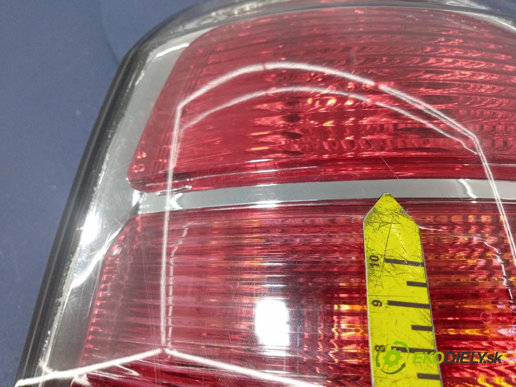 Opel Zafira 2006 svetlo / reflektor zad Prava: Vonkajsia: 442-1948R