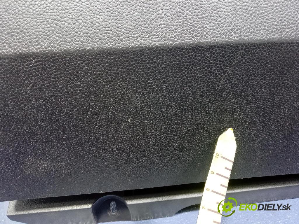 Opel Zafira 2006 kastlík 13150268