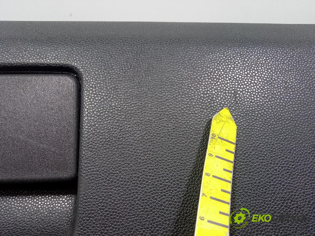 Opel Zafira 2006 kastlík 13150268