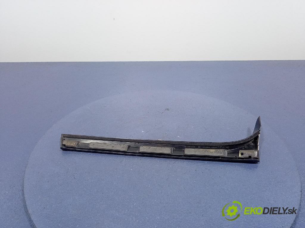 Vw Passat 0 lišta Dekoratívne: 3G9805945