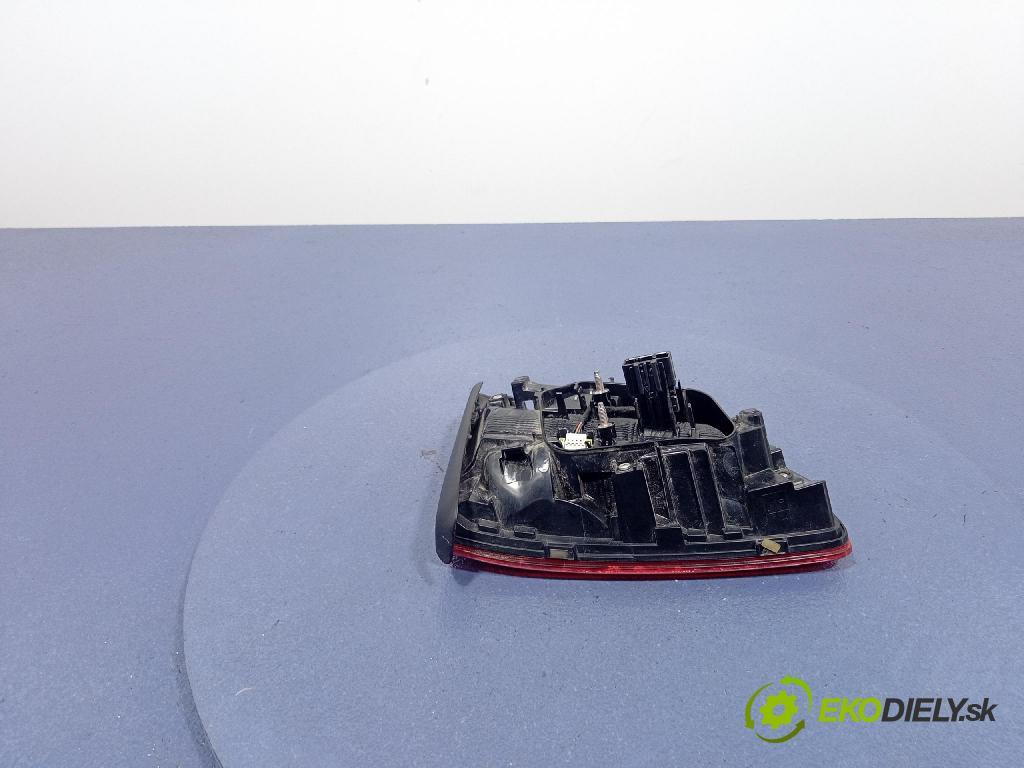 Vw Passat 0 svetlo / reflektor zad Prava: Vnútri: