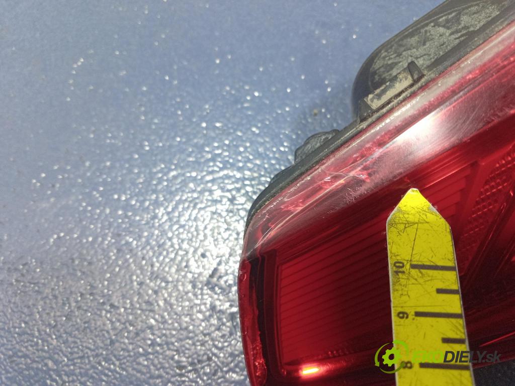 Vw Passat 0 svetlo / reflektor zad Prava: Vnútri: