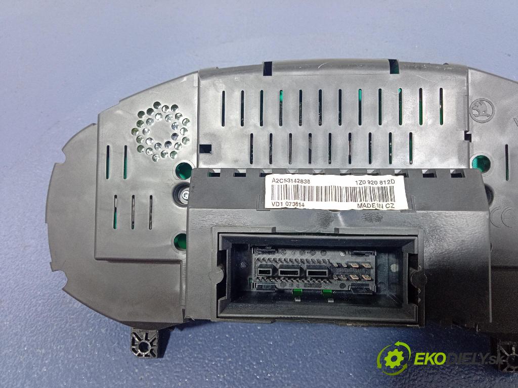 Skoda Octavia 2007 Přístrojová deska 1Z0920812D