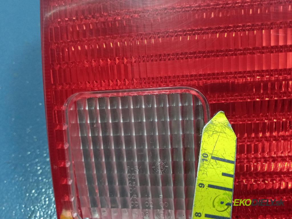 Volkswagen Passat 1.6 kat 1999 svetlo / reflektor zad Prava: Vonkajsia: 3B9945112F