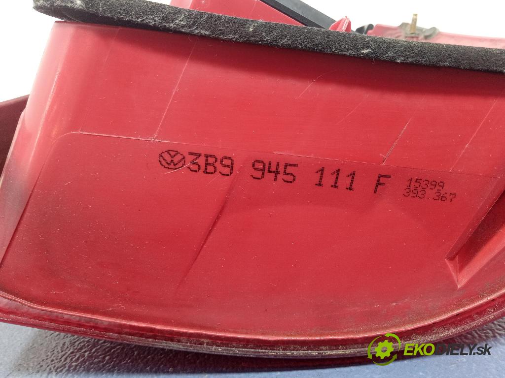 Volkswagen Passat 1.6 kat 1999 svetlo / reflektor zad ľavá Vonkajsia: 3B9945111F