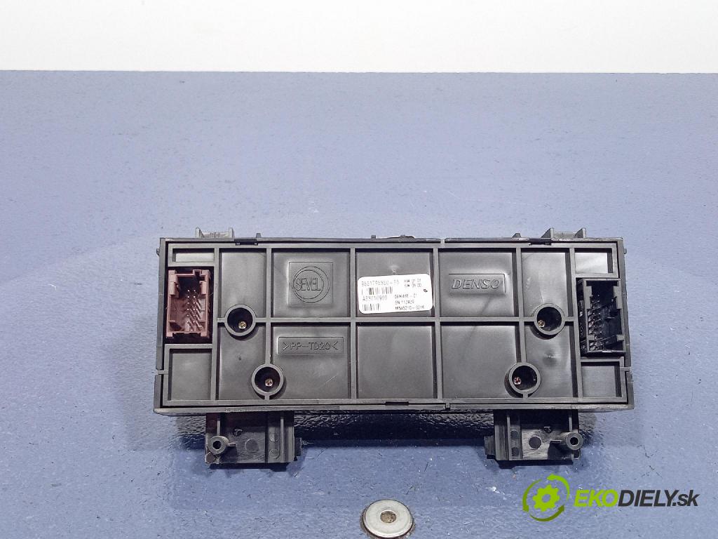 Citroen Berlingo 2010 prepínač Klimatizácia: Prúd vzduchu: 9681798380