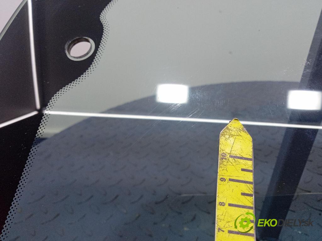 Citroen Berlingo 2010 sklo dvere zad ľavé