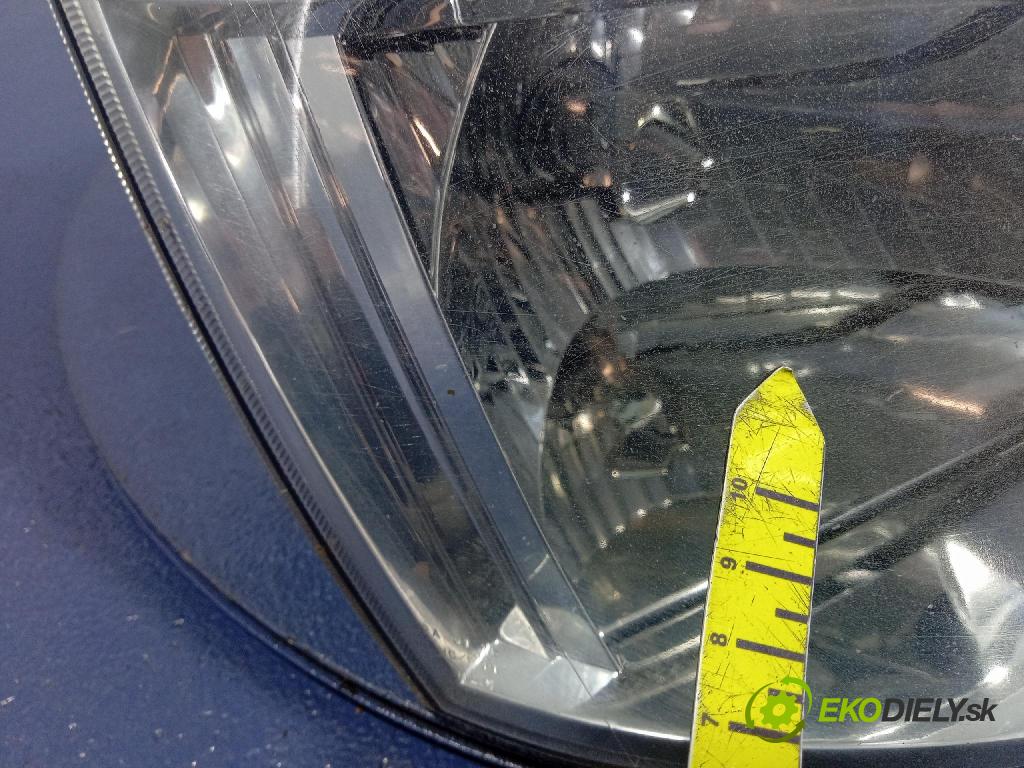 Kia Picanto 2007 Reflektor: v pravo: 92102-070