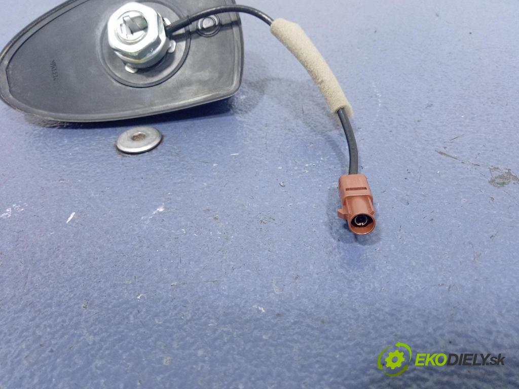 Infiniti Infiniti q50 2018 Antena