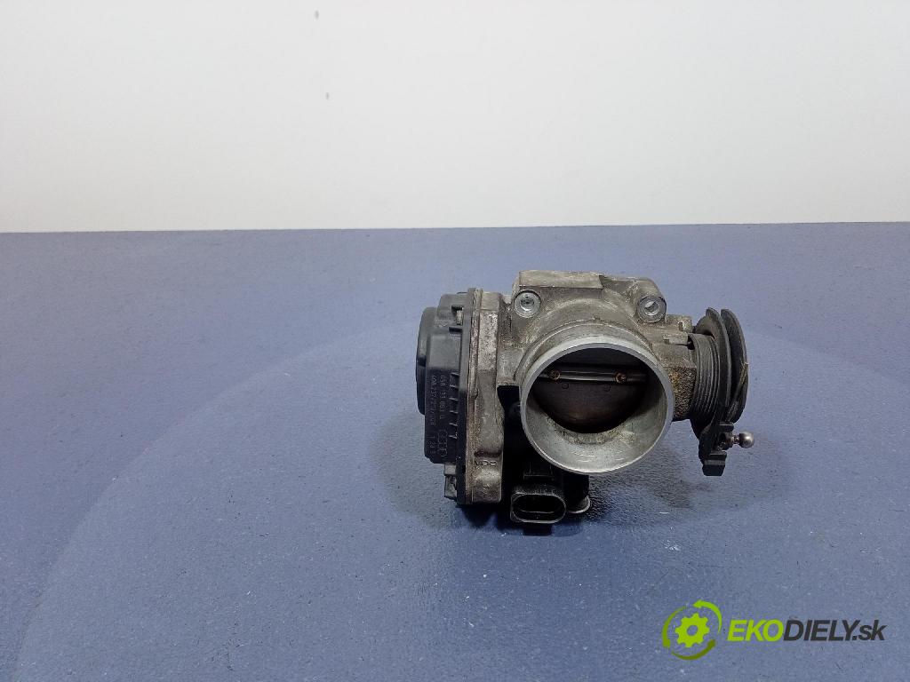 Volkswagen Passat 1998 klapka 058133063Q