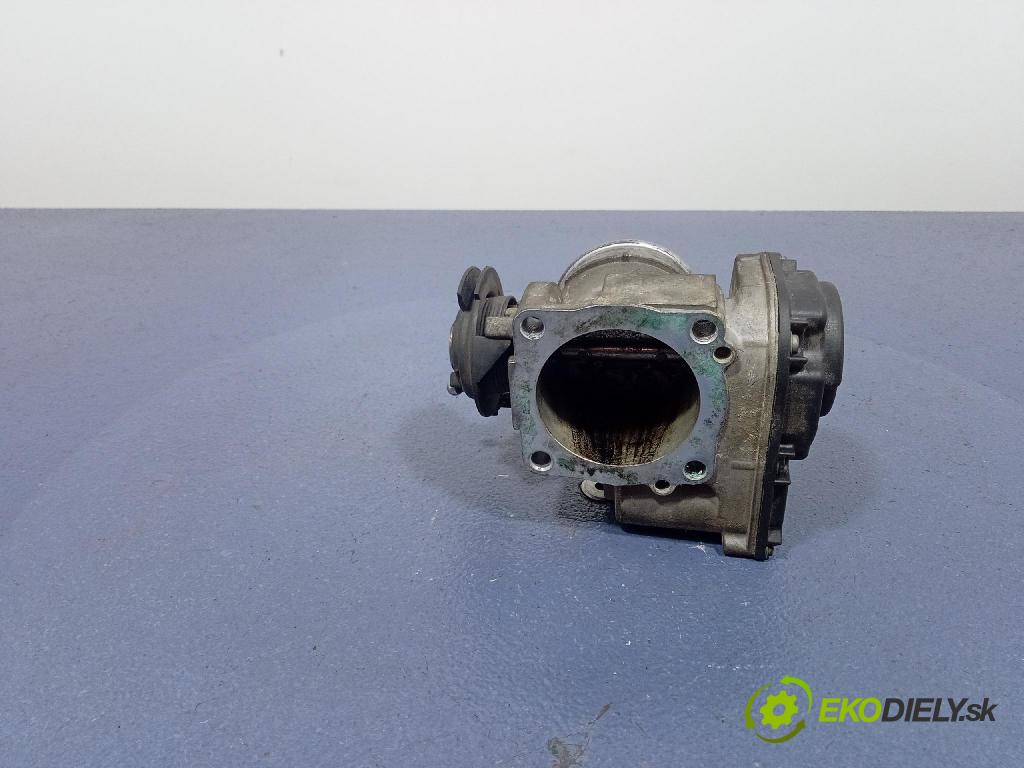 Volkswagen Passat 1998 klapka 058133063Q