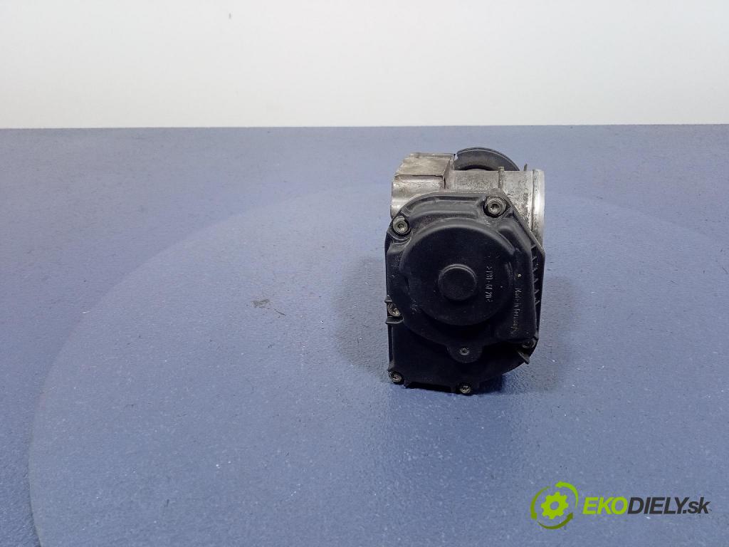 Volkswagen Passat 1998 klapka 058133063Q