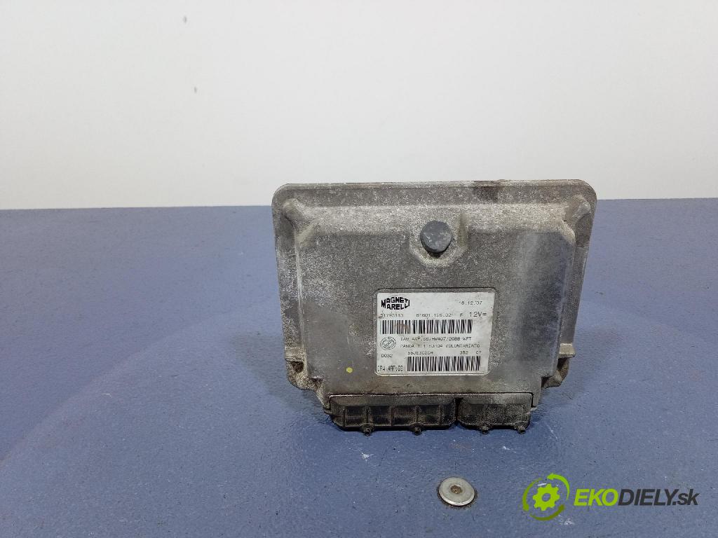 Fiat Panda 2008 riadiaca jednotka Motor: 51793113