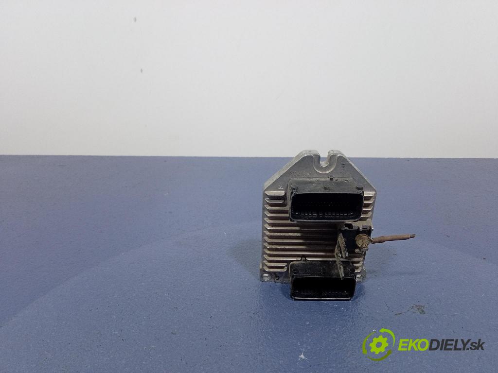 Opel Vectra 2003 riadiaca jednotka Motor: 55352666
